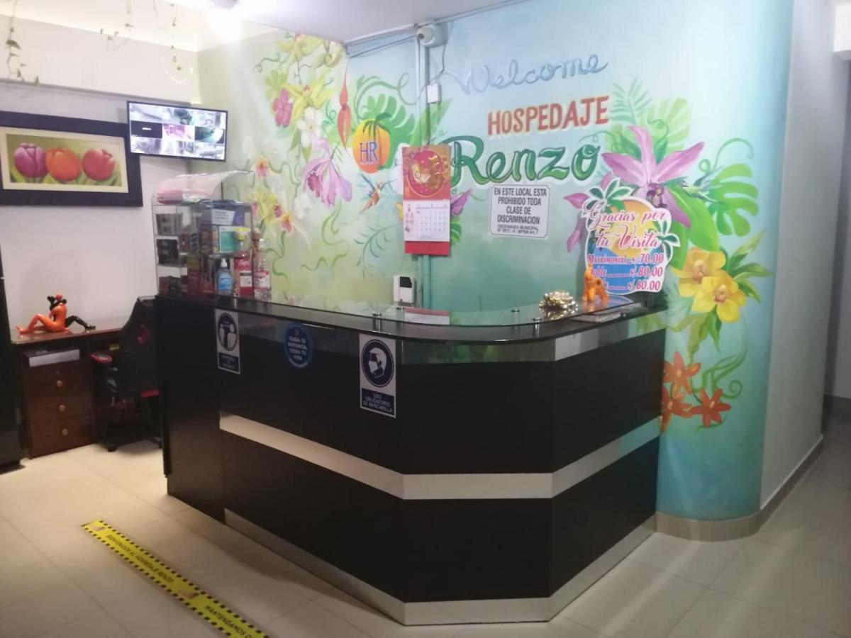 Hospedaje Renzo Tarapoto Exterior photo